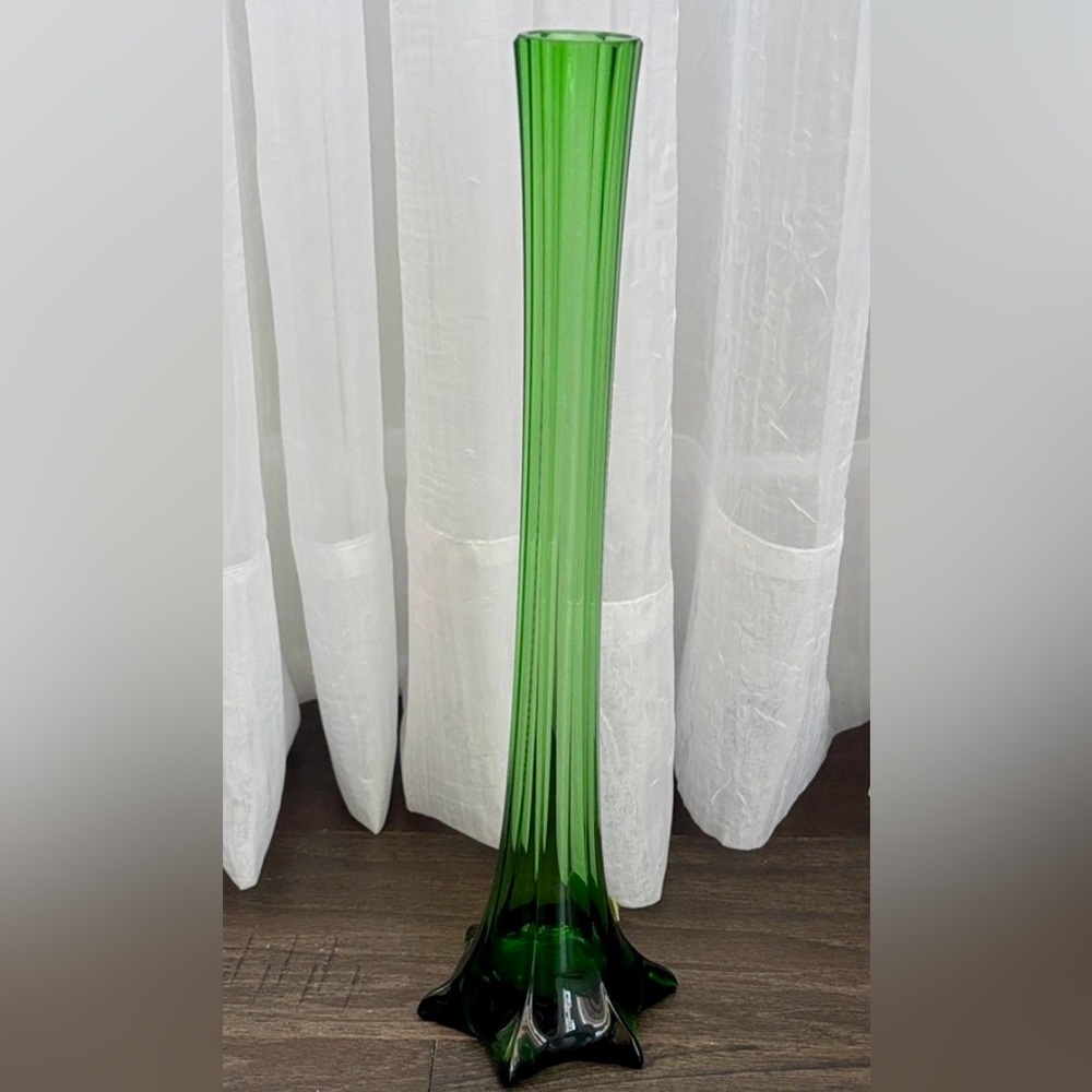 Art Glass Eiffel Tower Flower Vase,Bohemia Hand Made Crystalex,Czech Republic